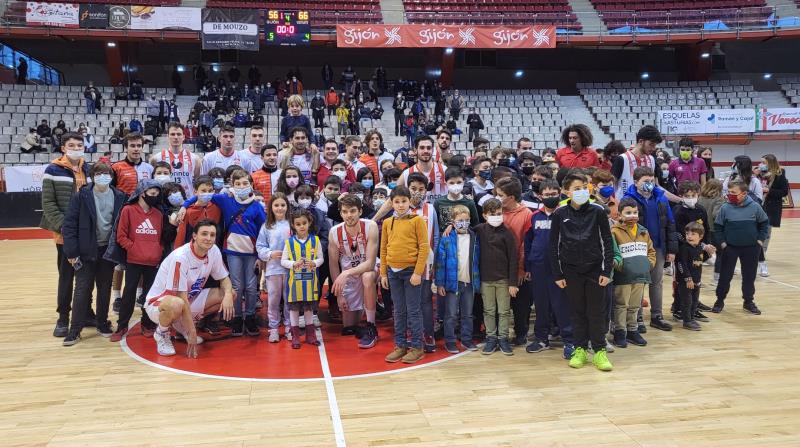 LAS ESCUELAS DISFRUTAN DEL GIJÓN BASKET Y LIGA EBA