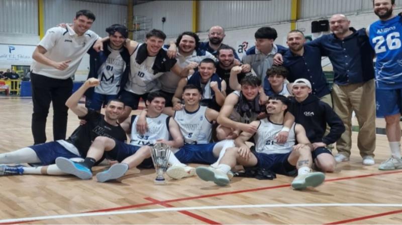 UN CB NAVIA DE CAMPEONATO Y DE TERCERA FEB