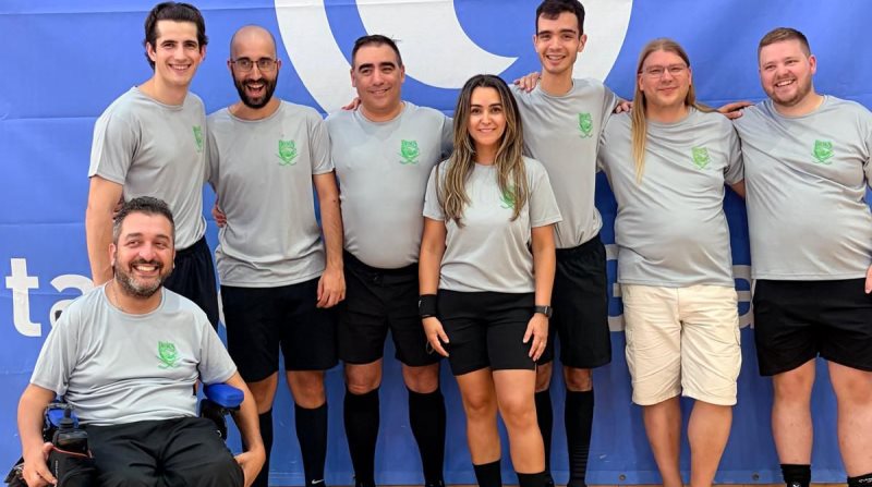 EL ARTE DE ARBITRAR EN DOS MUNDOS SOBRE RUEDAS