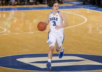 Duke se levanta y Ángela brilla